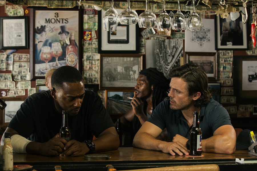 (Left to right) Anthony Mackie and Casey Affleck in TRIPLE 9.
