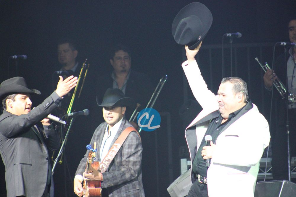 La Banda en el concierto de Julion Alvarez en Madison Square Garden 7/30/2016