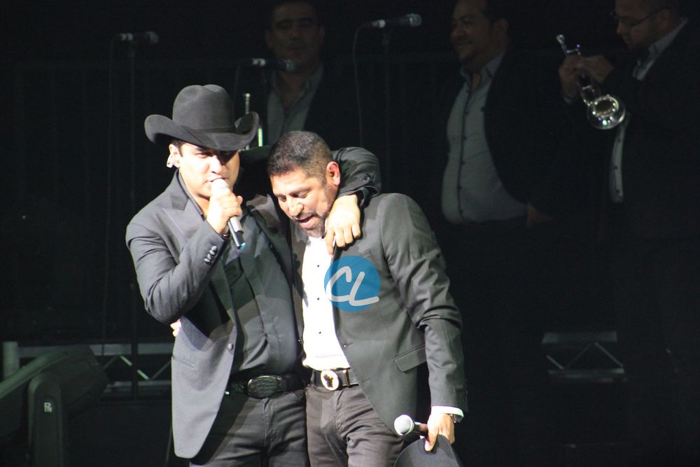 Julion y Pancho Barrazao en el concierto de Julion Alvarez en Madison Square Garden 7/30/2016